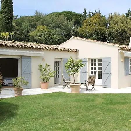 De Plein Pied Pour 8 Personnes A Gassin Villa